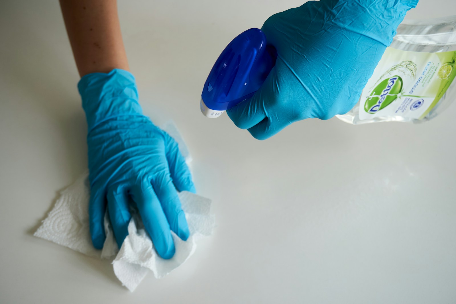 20 Cleaning Hacks That Actually Work (And Save You Time)